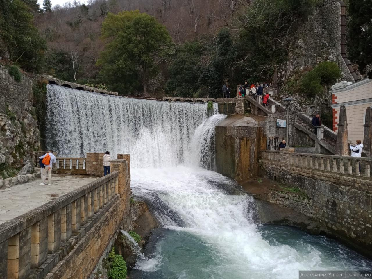 Новоафонский водопад Абхазия