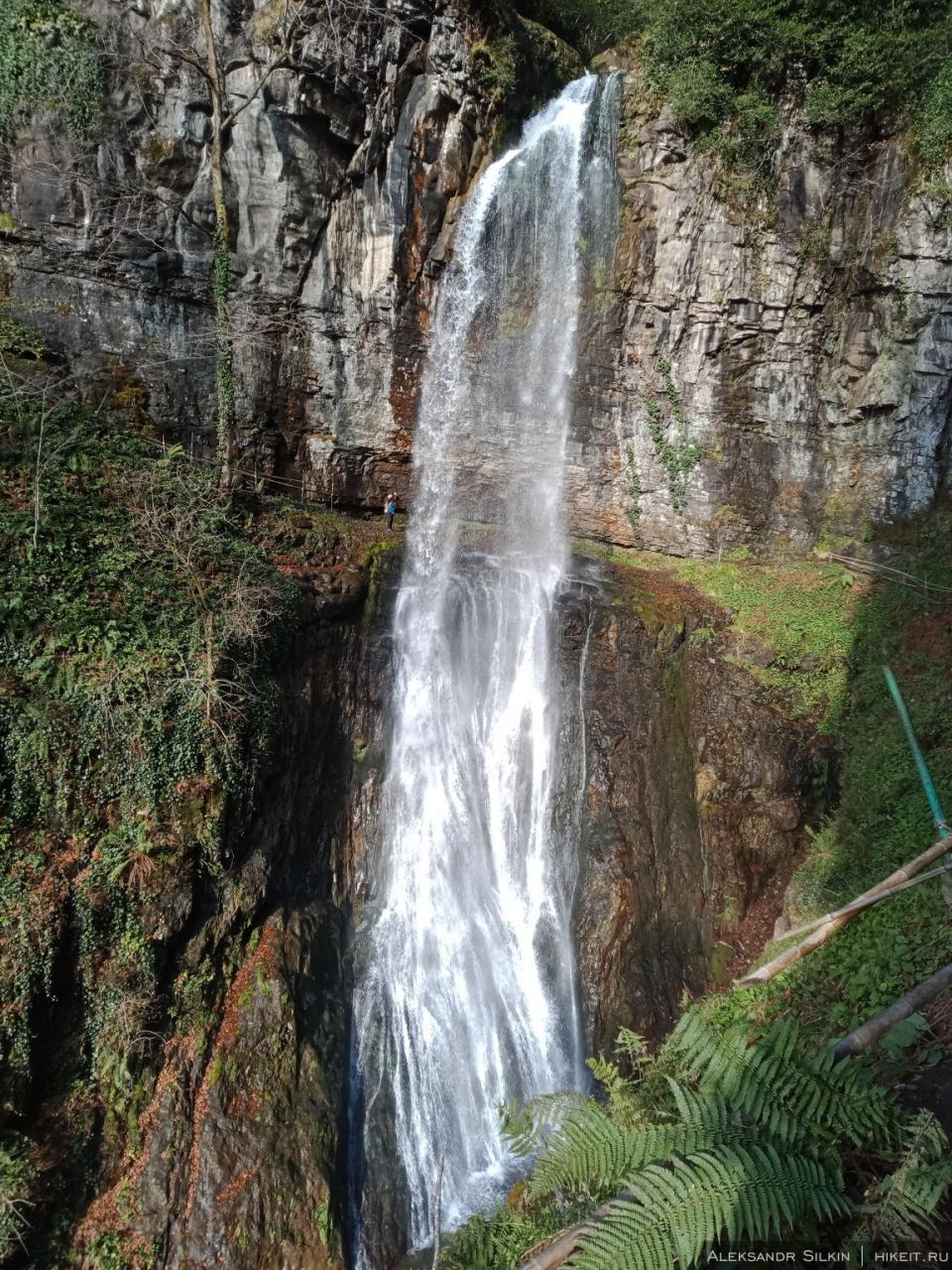 Гигантский водопад Абхазия фото